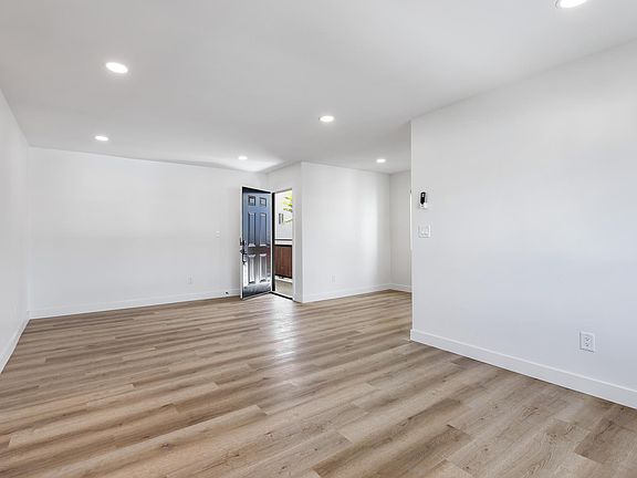 4th image of 6107 Eleanor Ave #5