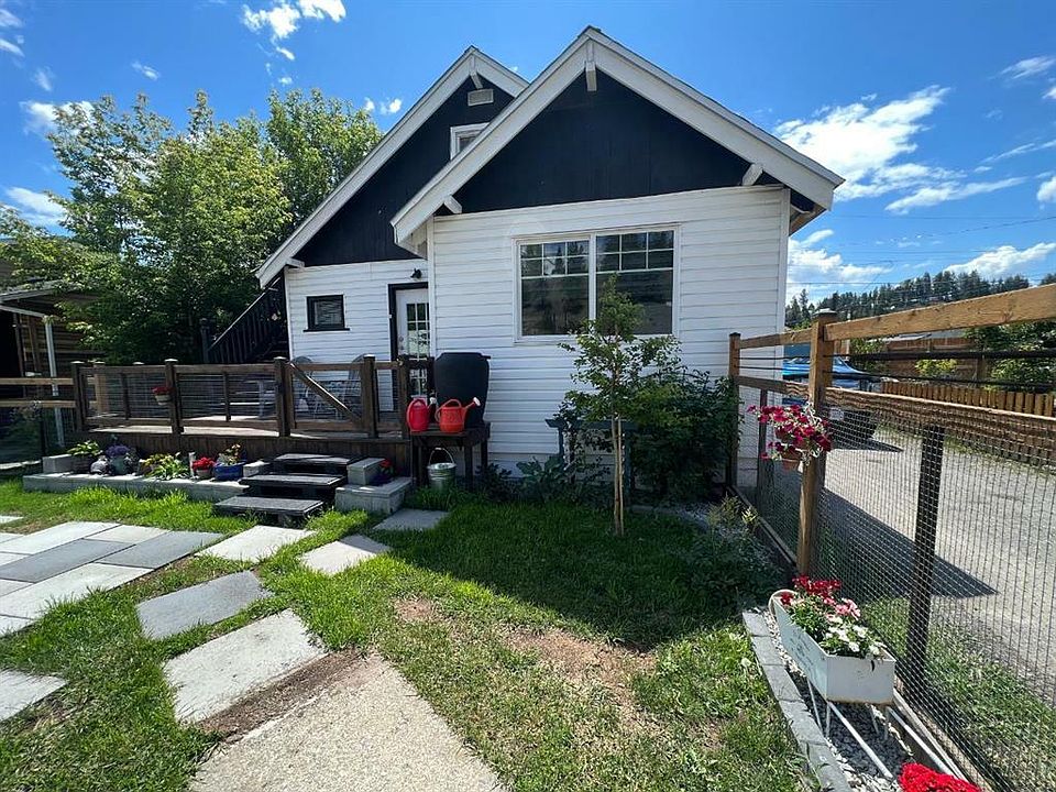1st image of 208 Luard Ave