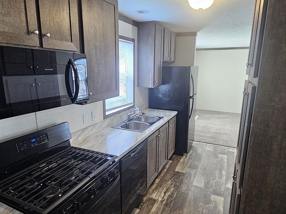 1st image of 167 Birch Ct #167