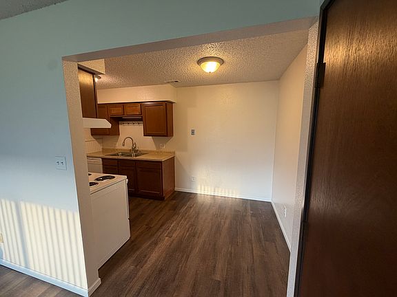 4th image of 1117 Tiffany Pl APT 1
