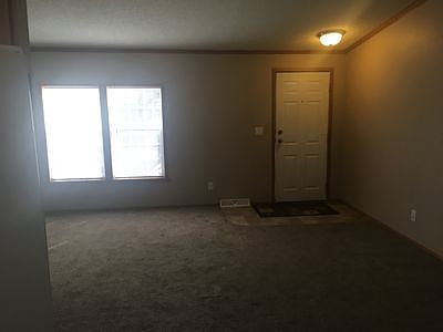 5th image of 106 E River St