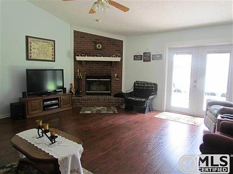 4th image of 169 Mulberry Cir