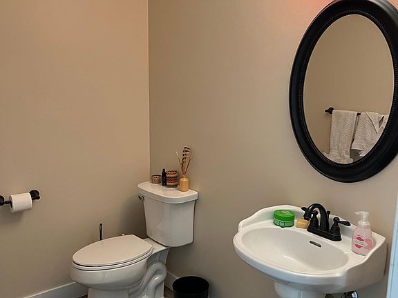 3rd image of 7239 Briarcliff Cir