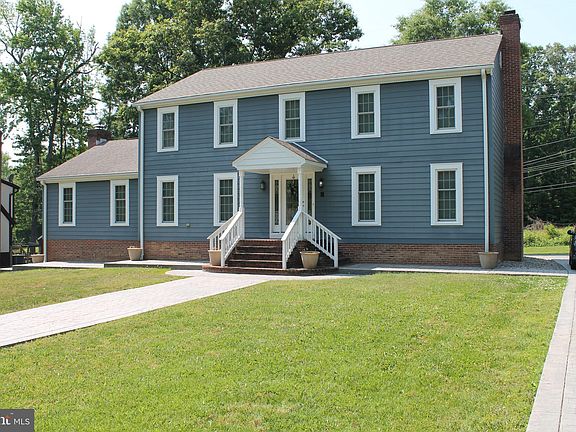 4th image of 102 Camden Dr