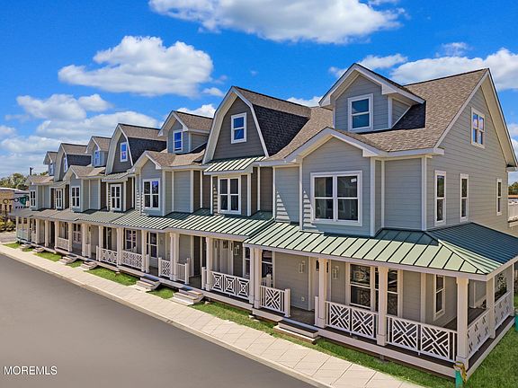 2nd image of 801 Main Street #C3