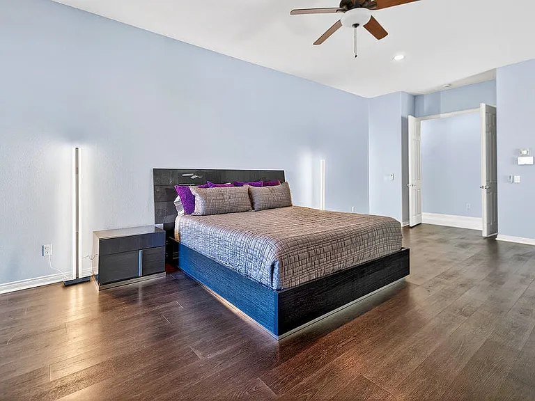 PRIMARY BEDROOM SUITE HAS OFFICE AREA