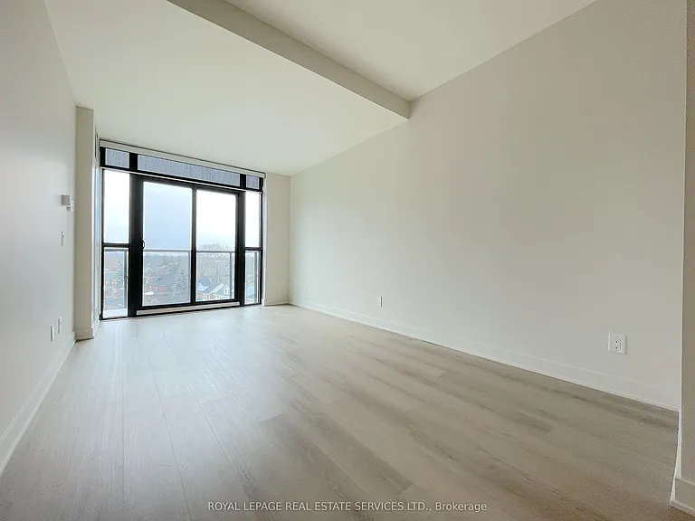 3385 Dundas St W #606 — Photo 5