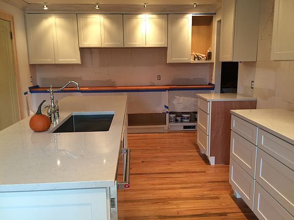 New Large, functional kitchn