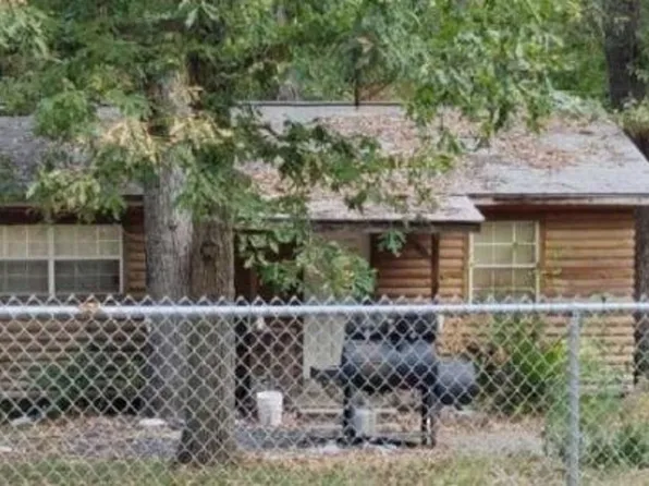61 Little Creek Dr, Coldspring, TX 77331