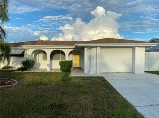 8948 Saint Regis Ln, Port Richey, FL 34668