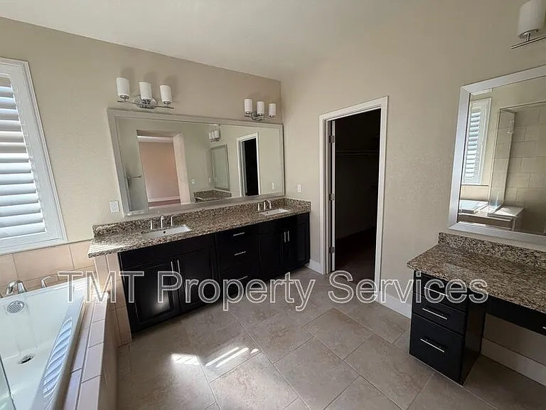 9554 Sauterne Way — Photo 14