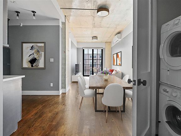 2nd image of 187 Kent Ave #515