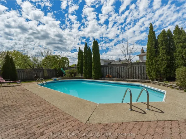 817 Syer Dr, Milton, ON L9T 4C6
