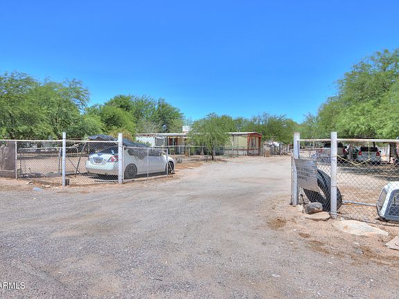 2nd image of 50740 W JULIE Lane