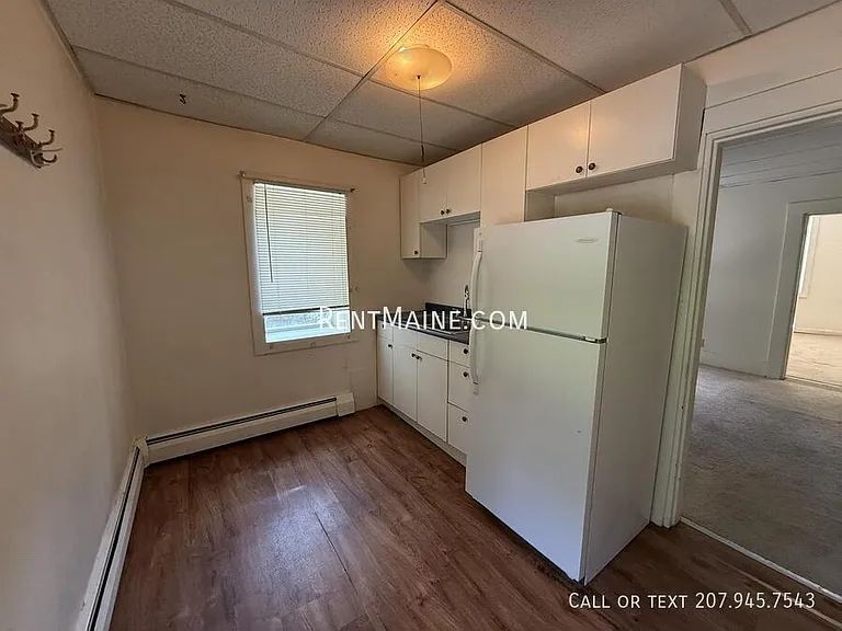 8 Commercial St #1 — Photo 2
