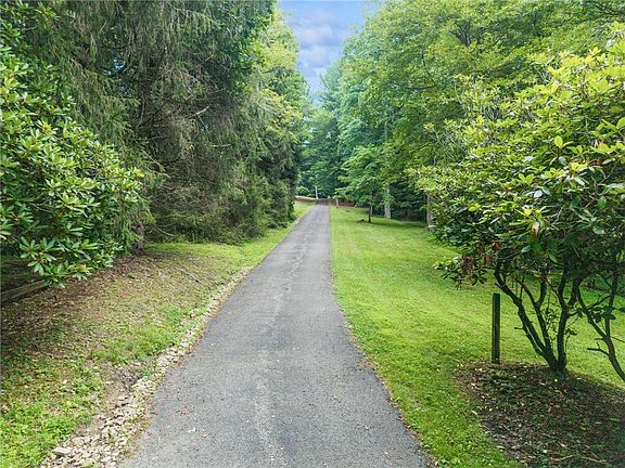 4th image of 515 Austraw Rd