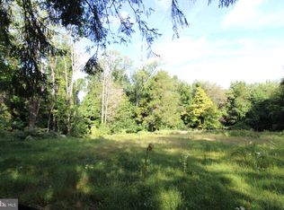 304 Munn Ln, Cherry Hill, NJ 08034