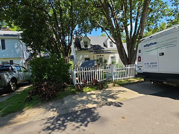 3rd image of 410 Weimer Ave