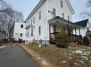 13 Benton St, Middleboro, MA 02346