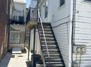 6 York St, Hanover, PA 17331