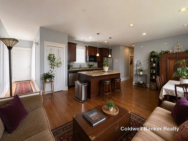 2827 W Belden Ave #4D — Photo 3