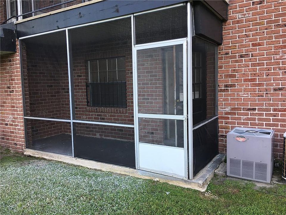 2nd image of 1462 Holden Ave #6