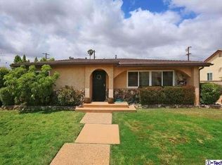 13319 Strathern St, North Hollywood, CA 91605