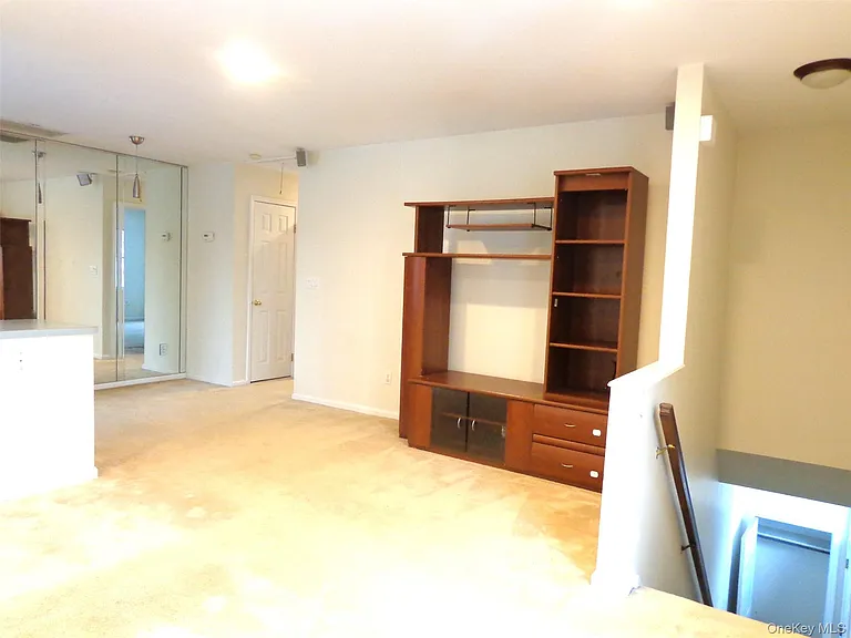 1828 Commerce St — Photo 7