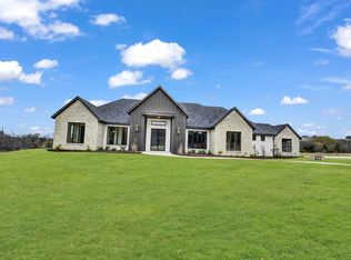 332 Tiara Trl, Fort Worth, TX 76108