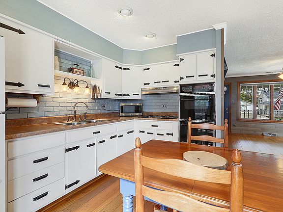 5th image of 9209 Fairway Dr
