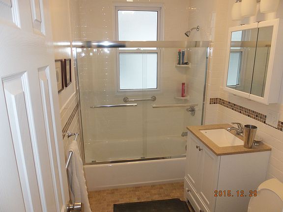 3rd image of 2062 Batchelder St