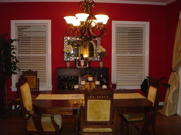 2nd image of 619 Clermont Ave