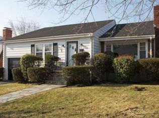 47 Auburndale Rd, Marblehead, MA 01945