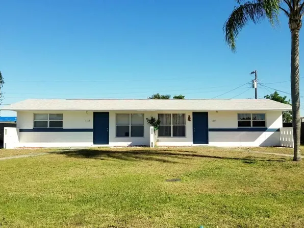 1115 Westminster St W, Lehigh Acres, FL 33936