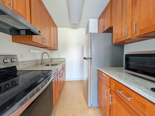 1011 Prospect St APT 809, Honolulu, HI 96822