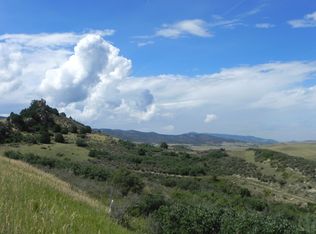 5615 Country Club Dr, Larkspur, CO 80118