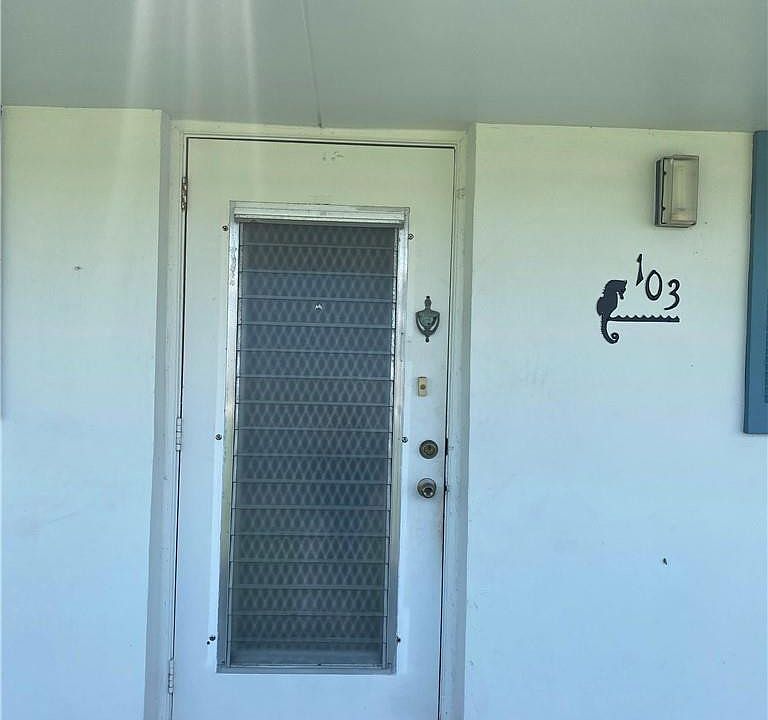 1st image of 1119 Lake Terrace #103
