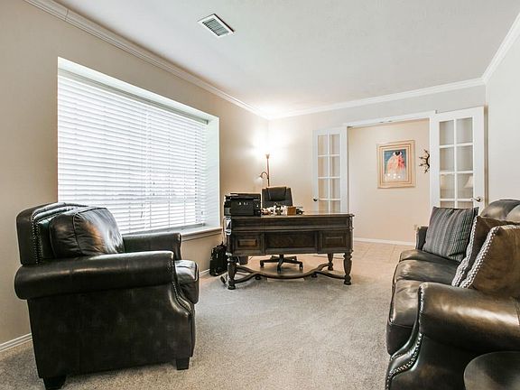 5th image of 3424 Janlyn Ln