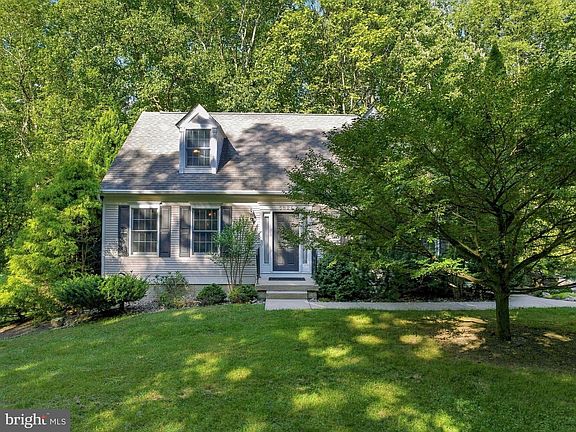 2nd image of 5826 Moser Rd
