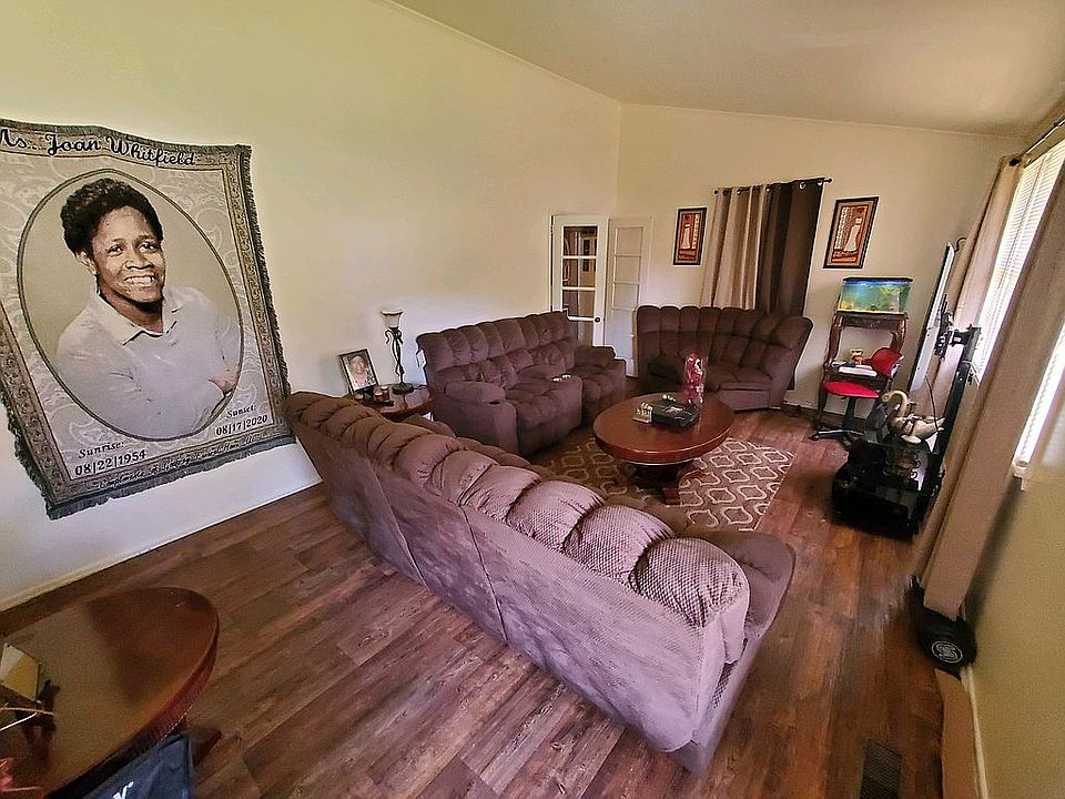 1st image of 802 Bunche Dr