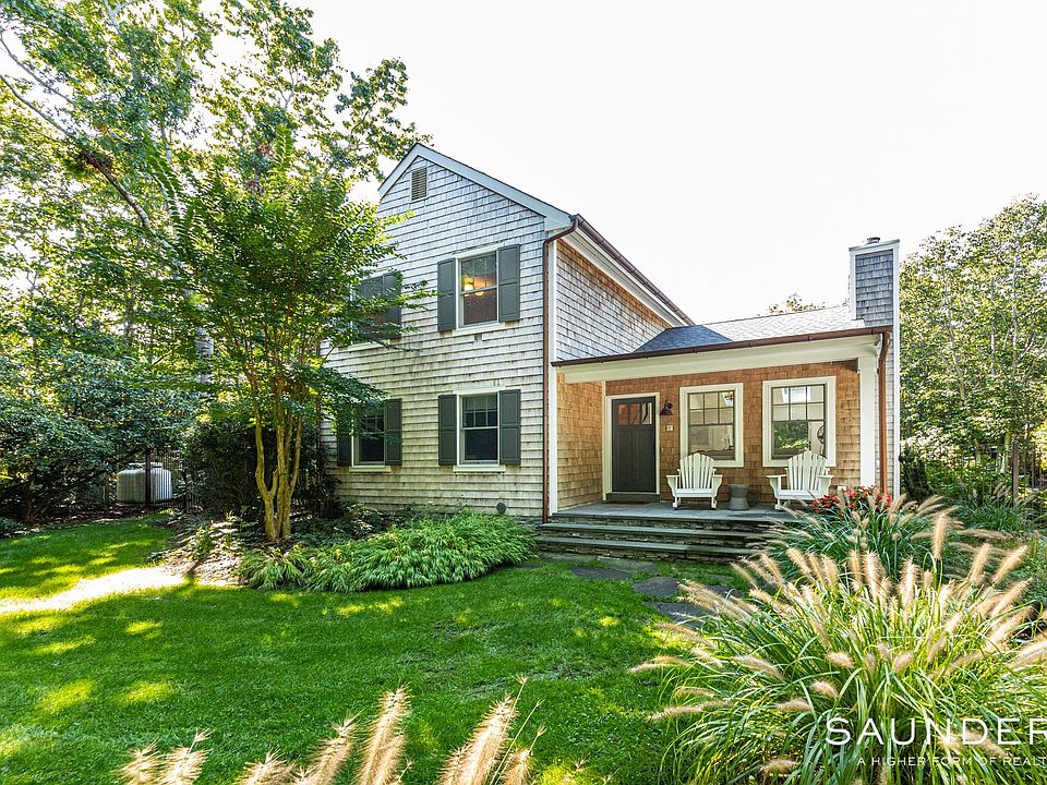 1st image of 10 Northview Hills Ct