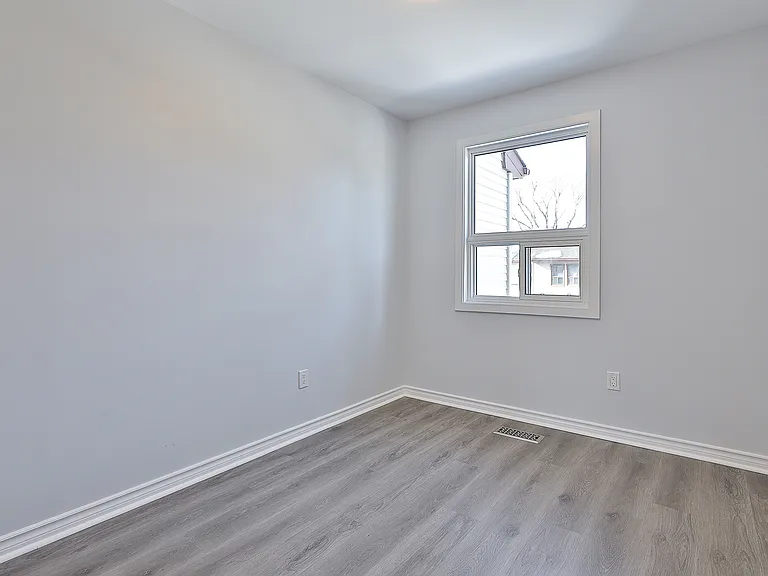 207 Scarborough Golf Club Rd — Photo 34