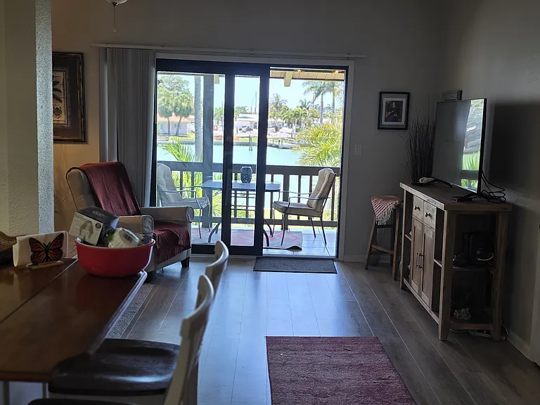 511 Plaza Seville Ct #24 — Photo 6