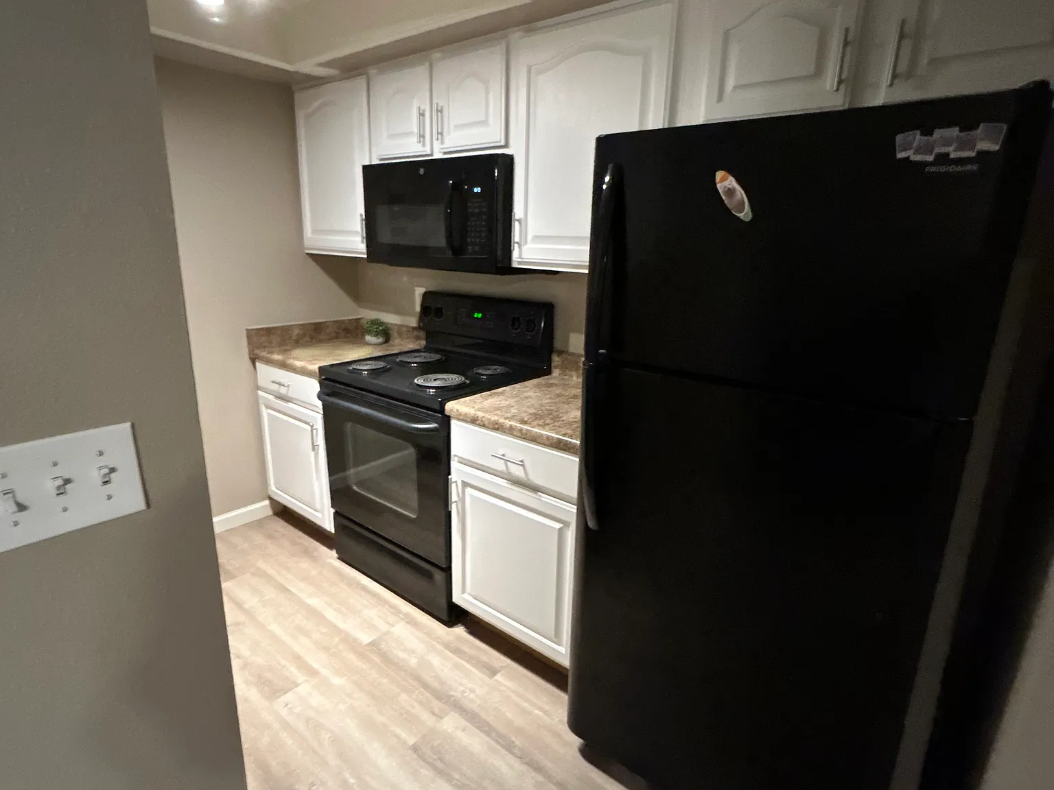 2 bed, 846 sqft, $1,600 — Photo 3