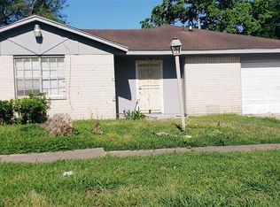 12110 Sandrock Dr, Houston, TX 77048