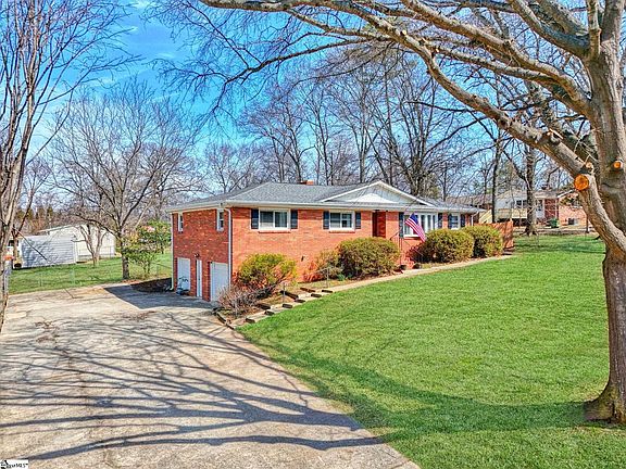 2nd image of 311 Birchwood Ln