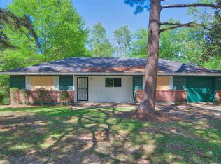 5482 Queen Mary Ln, Jackson, MS 39209