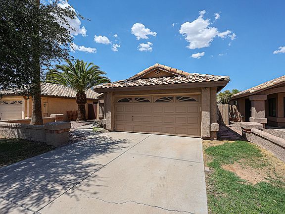 2nd image of 5758 W Commonwealth Pl
