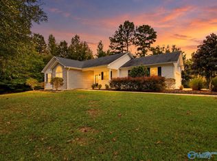 11 Woodland Rd, Boaz, AL 35956