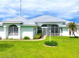 825 Holly Dr, Sebring, FL 33876